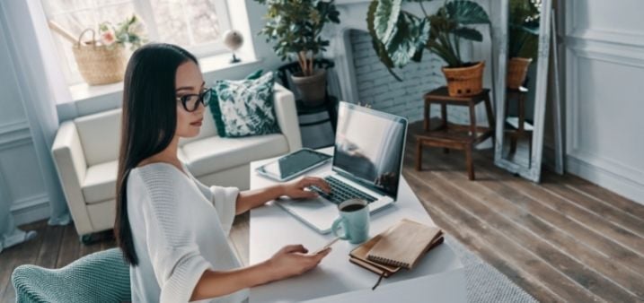 10 ways to shine as a law firm employee who works remotely